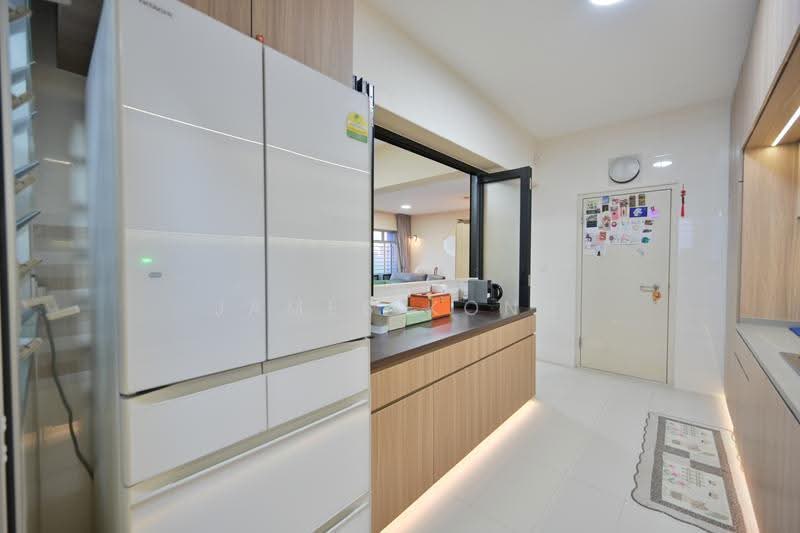 229B Sumang Lane, 229B Sumang Lane, Hougang / Punggol / Sengkang, 3 Bedrooms, 1,216 sqft, HDB Flat For Sale, by James Kong, 500276022 - Kitchen - PropertyGuru.com.sg