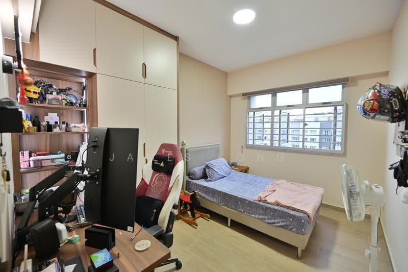 229B Sumang Lane, 229B Sumang Lane, Hougang / Punggol / Sengkang, 3 Bedrooms, 1,216 sqft, HDB Flat For Sale, by James Kong, 500276022 - Bedroom - PropertyGuru.com.sg