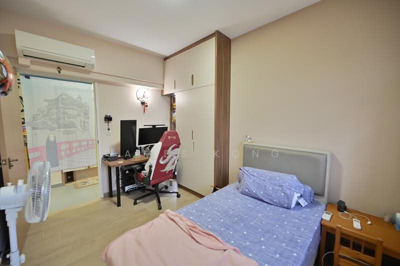 229B Sumang Lane, 229B Sumang Lane, Hougang / Punggol / Sengkang, 3 Bedrooms, 1,216 sqft, HDB Flat For Sale, by James Kong, 500276022 - Bedroom - PropertyGuru.com.sg