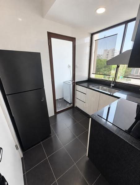 Bluwaters, 195B Jalan Loyang Besar, Changi Airport / Changi Village, 2 Bedrooms, 818 sqft, Apartment For Rent, by Jacklyn Huang, 500276035 - Kitchen - PropertyGuru.com.sg