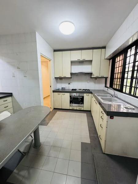 Pine Grove, 1C Pine Grove, Clementi Park / Upper Bukit Timah, Room Rental, 100 sqft, Condominium For Rent, by Bunny, 500276047 - Kitchen - PropertyGuru.com.sg