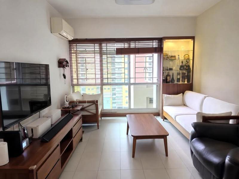 643 Punggol Central, 643 Punggol Central, Hougang / Punggol / Sengkang, 3 Bedrooms, 969 sqft, HDB Flat For Sale, by Nick R. L, 500276048 - Living Room - PropertyGuru.com.sg