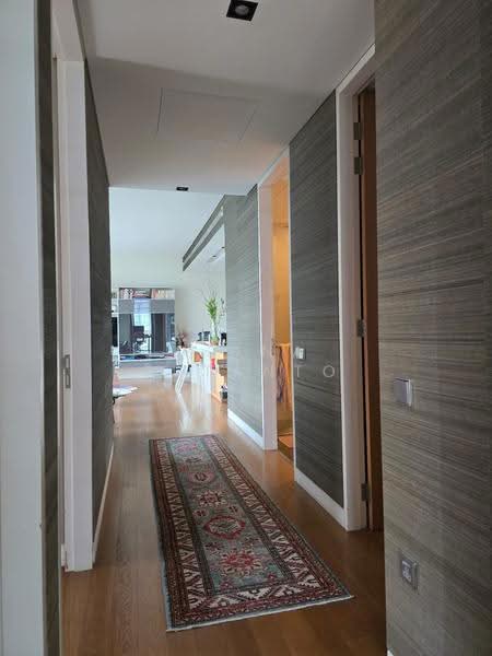 Hilltops, 99 Cairnhill Circle, Orchard / River Valley, 3 Bedrooms, 1,593 sqft, Condominium For Sale, by Diana Sutanto, 500276053 - Walkway to living room - PropertyGuru.com.sg