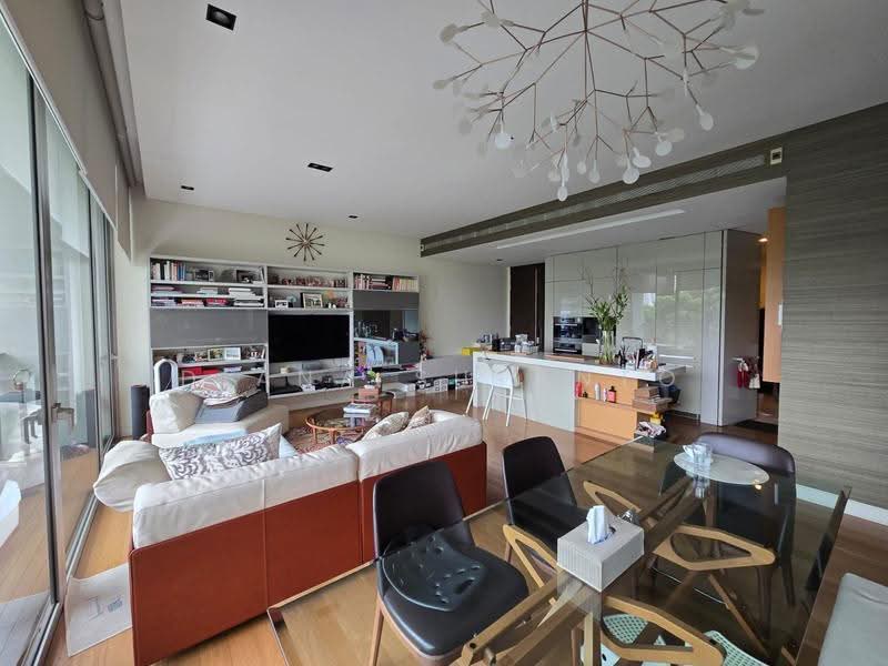 Hilltops, 99 Cairnhill Circle, Orchard / River Valley, 3 Bedrooms, 1,593 sqft, Condominium For Sale, by Diana Sutanto, 500276053 - Living & dining room - PropertyGuru.com.sg