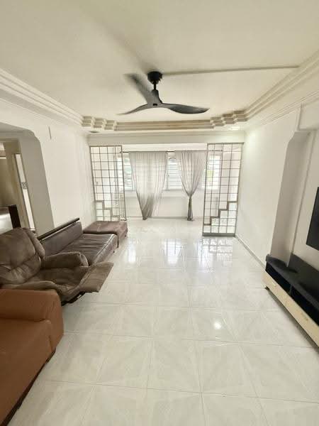 706 Pasir Ris Drive 10, 706 Pasir Ris Drive 10, Pasir Ris / Tampines, 3 Bedrooms, 1,335 sqft, HDB Flat For Sale, by Zan Sim (沈瓒延), 500276058 - Living Room - PropertyGuru.com.sg