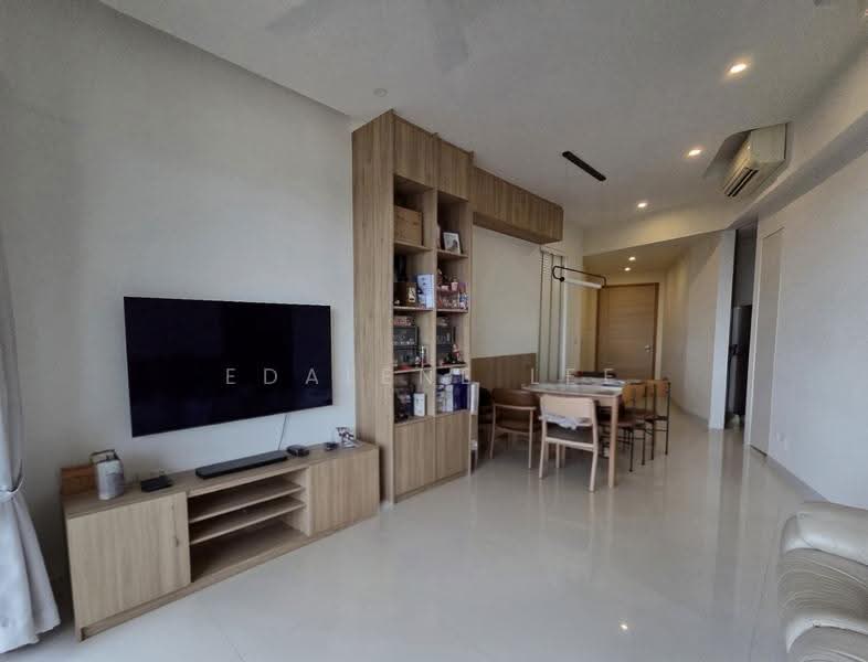 d'Leedon (Former Farrer Court), 13 Leedon Heights, Tanglin / Holland / Bukit Timah, 2 Bedrooms, 1,076 sqft, Condominium For Sale, by Edalene Lee, 500276068 - Living Room - PropertyGuru.com.sg
