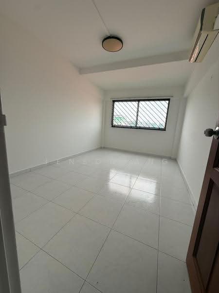 253 Yishun Ring Road, 253 Yishun Ring Road, Sembawang / Yishun, 3 Bedrooms, 1,119 sqft, HDB Flat For Sale, by Jenson Ang, 500276073 - Interior - PropertyGuru.com.sg
