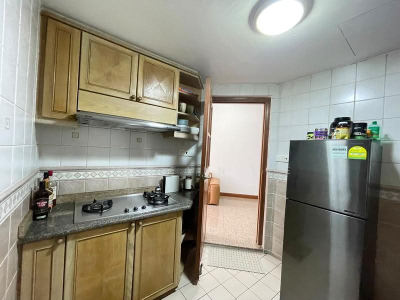The Bayshore, 30 Bayshore Road, Bedok / Upper East Coast, 2 Bedrooms, 947 sqft, Condominium For Rent, by Joscelin Lee, 500276083 - Kitchen - PropertyGuru.com.sg