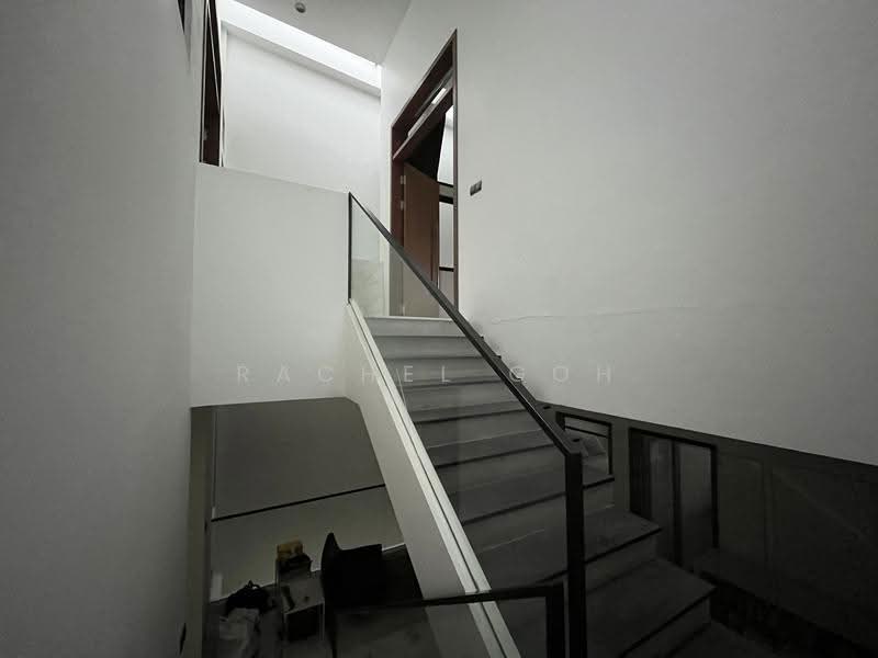 C.H.E.A.P Beautifully Renovated Inter Terrace, Dairy Farm / Bukit Panjang / Choa Chu Kang, 6 Bedrooms, 5,500 sqft, Terraced House For Sale, by Rachel Goh, 500276096 - PropertyGuru.com.sg