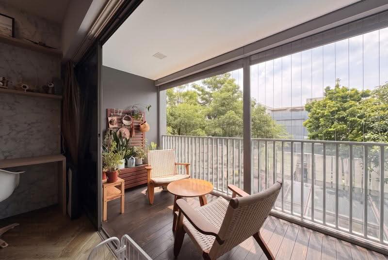 Meadows @ Peirce, 626 Upper Thomson Road, Mandai / Upper Thomson, 3 Bedrooms, 1,496 sqft, Condominium For Sale, by Michelle W., 500276097 - Balcony - PropertyGuru.com.sg