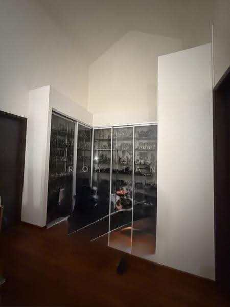 Teacher's Housing Estate, Iqbal Avenue, Mandai / Upper Thomson, 5 Bedrooms, 2,700 sqft, Terraced House For Sale, by Roy Tan, 500276103 - Interior - PropertyGuru.com.sg