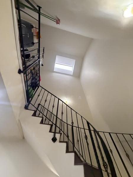 Teacher's Housing Estate, Iqbal Avenue, Mandai / Upper Thomson, 5 Bedrooms, 2,700 sqft, Terraced House For Sale, by Roy Tan, 500276103 - Interior - PropertyGuru.com.sg