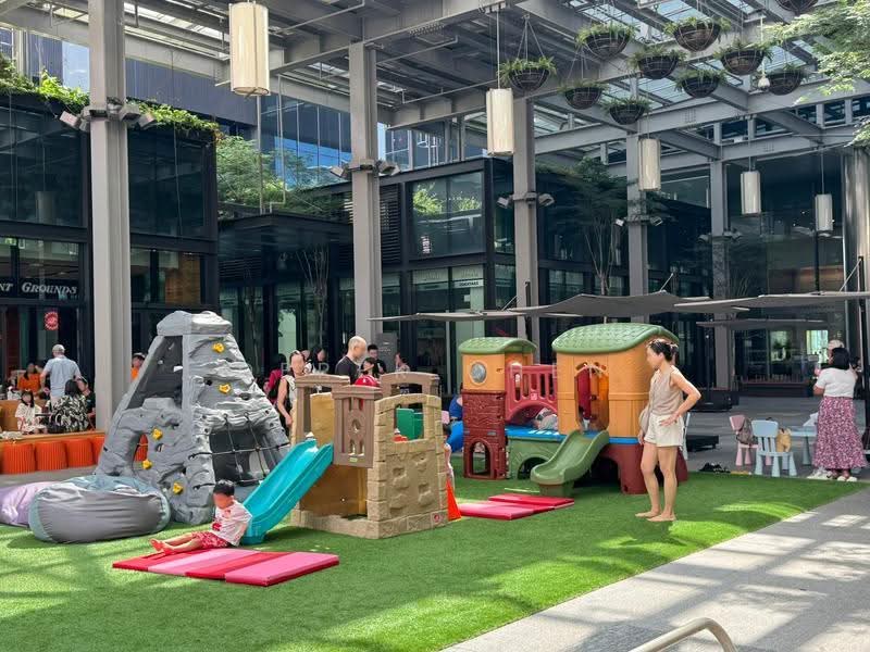 Ground Floor F&B / Retail Unit Near Bugis, Suntec and Esplanade, Ground Floor F&B / Retail Unit Near Bugis, Suntec and Esplanade, Beach Road / Bugis / Rochor, 1,528 sqft, Food & Beverage For Rent, by Derek Chen, 500276104 - CommercialGuru.com.sg