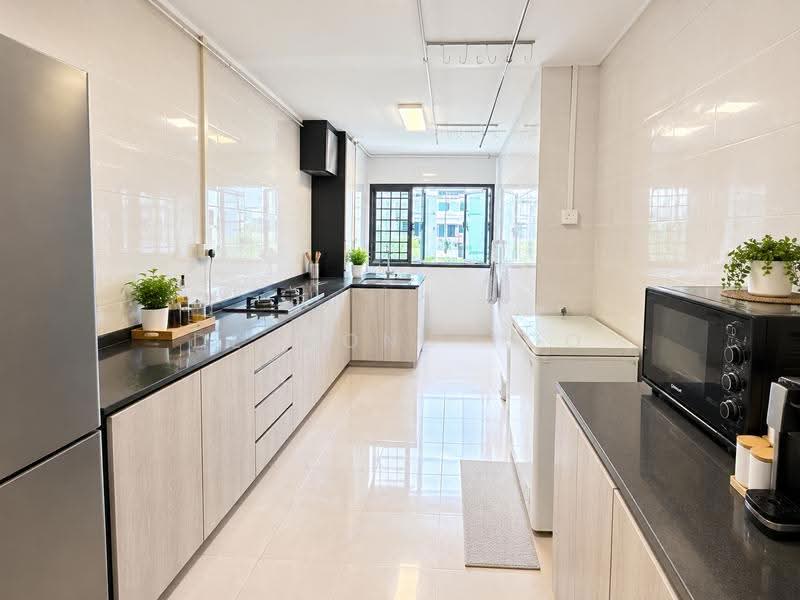 343 Bukit Batok Street 34, 343 Bukit Batok Street 34, Dairy Farm / Bukit Panjang / Choa Chu Kang, 3 Bedrooms, 1,108 sqft, HDB Flat For Sale, by DESMOND TOO, 500276111 - Kitchen - PropertyGuru.com.sg