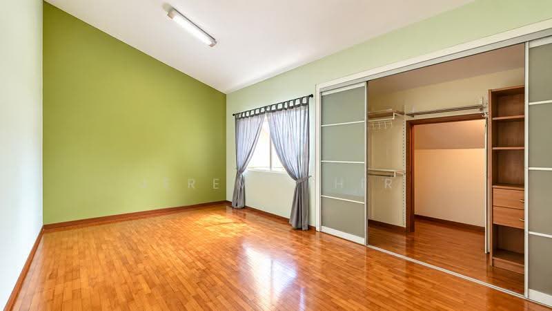 PRICED TO SELL! 99 Year Leasehold 2.5 Storey Landed, Spacious Family Home!, Chuan Drive, Lorong Chuan, Serangoon Garden, Hougang / Punggol / Sengkang, 5 Bedrooms, 3,200 sqft, Terraced House For Sale, by Jeremy Pher, 500276135 - Bedroom - PropertyGuru.com.sg