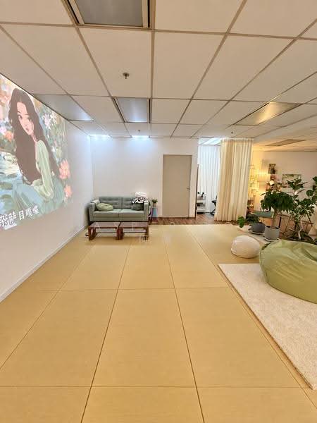 Fortune Centre, 190 Middle Road, Beach Road / Bugis / Rochor, 1,076 sqft, Office For Sale, by Jasper Ho 何潔, 500276144 - Living Room - CommercialGuru.com.sg