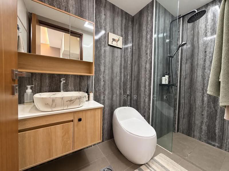 Watercolours, 33 Pasir Ris Link, Pasir Ris / Tampines, 3 Bedrooms, 958 sqft, Condominium For Sale, by Liew Derrick, 500276146 - Bathroom - PropertyGuru.com.sg