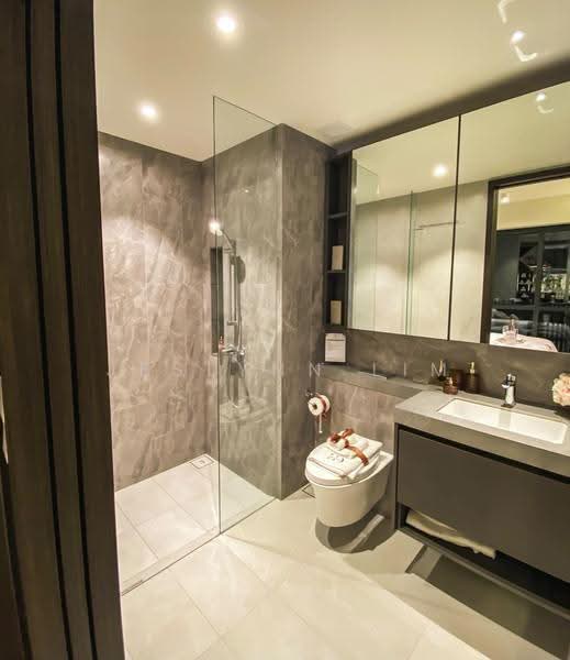 Parc Clematis, 8F Jalan Lempeng, Buona Vista / West Coast / Clementi New Town, 1 Bedroom, 452 sqft, Condominium For Sale, by Jeslynn Lim, 500276147 - Bathroom - PropertyGuru.com.sg