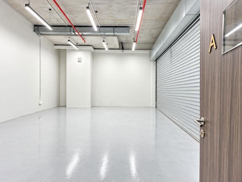 Production Offices / Light Warehouse @ North, Woodland, Admiralty / Woodlands, 649 sqft, Factory / Workshop (B2) For Rent, by Jane Toh, 500276148 - Interior - CommercialGuru.com.sg