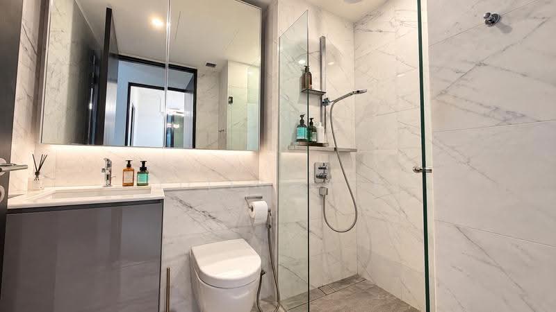 Midtown Bay, 120 Beach Road, Beach Road / Bugis / Rochor, 2 Bedrooms, 732 sqft, Condominium For Sale, by Jolene See, 500276154 - Bathroom - PropertyGuru.com.sg