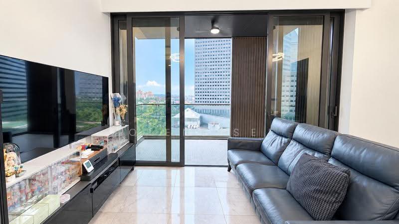 Midtown Bay, 120 Beach Road, Beach Road / Bugis / Rochor, 2 Bedrooms, 732 sqft, Condominium For Sale, by Jolene See, 500276154 - Living Room - PropertyGuru.com.sg