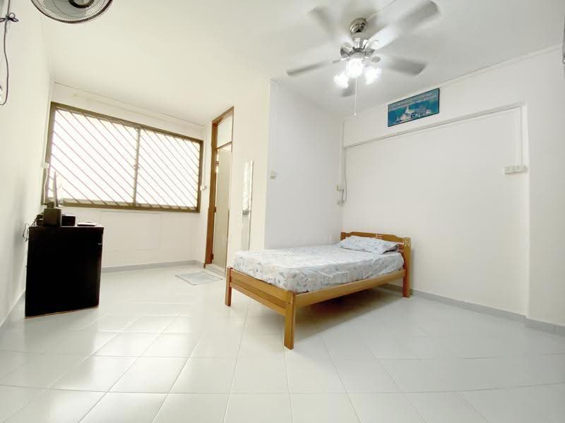 302 Yishun Central, 302 Yishun Central, Sembawang / Yishun, 3 Bedrooms, 1,163 sqft, HDB Flat For Sale, by Jensen Toh 卓新智, 500276155 - Bedroom - PropertyGuru.com.sg