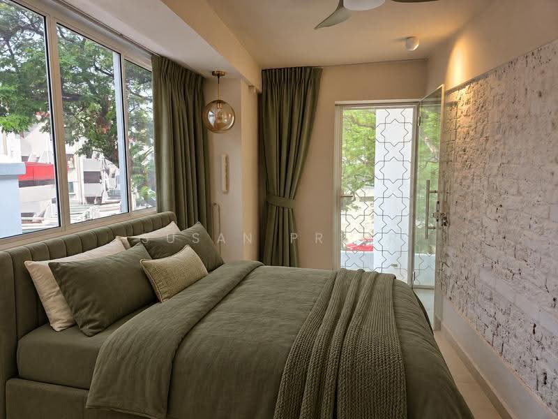 Romantic One Bed Tiong Bahru, Tiong Bahru Road, Alexandra / Commonwealth, 1 Bedroom, 790 sqft, Walk-up Apartment For Rent, by Susan Prior, 500276177 - Bedroom - PropertyGuru.com.sg