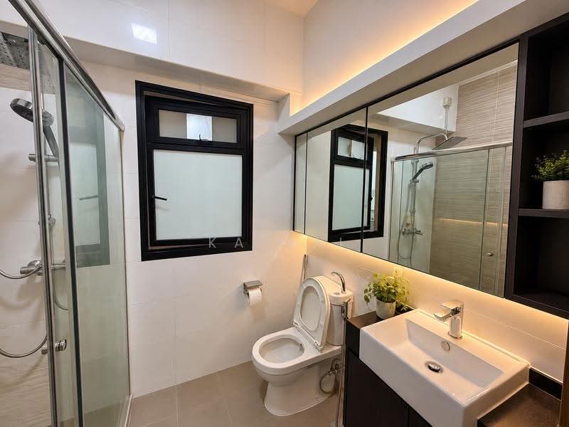 402A Fernvale Lane, 402A Fernvale Lane, Hougang / Punggol / Sengkang, 3 Bedrooms, 1,001 sqft, HDB Flat For Sale, by Ka Wai, 500276184 - Bathroom - PropertyGuru.com.sg
