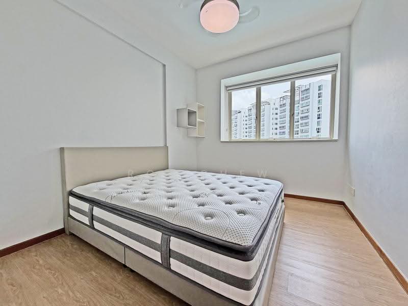 Rio Vista, 26 Upper Serangoon View, Hougang / Punggol / Sengkang, 2 Bedrooms, 1,055 sqft, Condominium For Rent, by Roy Chew, 500276191 - Bedroom - PropertyGuru.com.sg