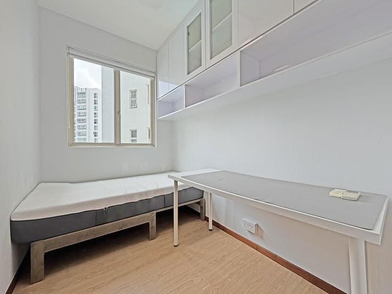 Rio Vista, 26 Upper Serangoon View, Hougang / Punggol / Sengkang, 2 Bedrooms, 1,055 sqft, Condominium For Rent, by Roy Chew, 500276191 - Bedroom - PropertyGuru.com.sg