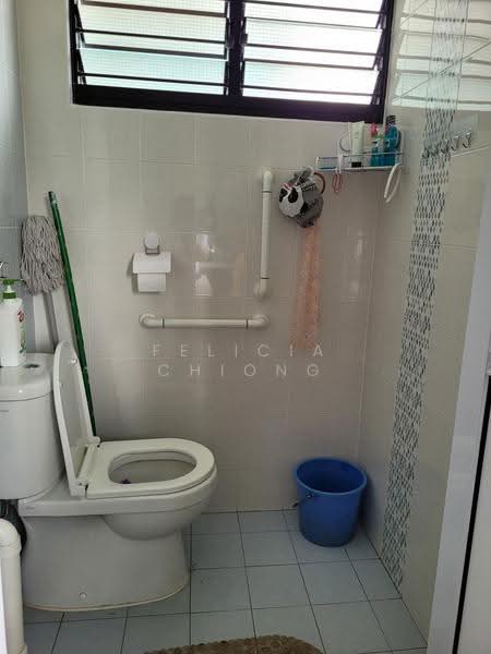 446 Ang Mo Kio Avenue 10, 446 Ang Mo Kio Avenue 10, Ang Mo Kio / Bishan / Thomson, 2 Bedrooms, 721 sqft, HDB Flat For Rent, by Felicia Chiong, 500276197 - Bathroom - PropertyGuru.com.sg