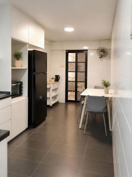 305 Bukit Batok Street 31, 305 Bukit Batok Street 31, Dairy Farm / Bukit Panjang / Choa Chu Kang, 3 Bedrooms, 1,054 sqft, HDB Flat For Rent, by Roy Sim, 500276198 - Kitchen - PropertyGuru.com.sg
