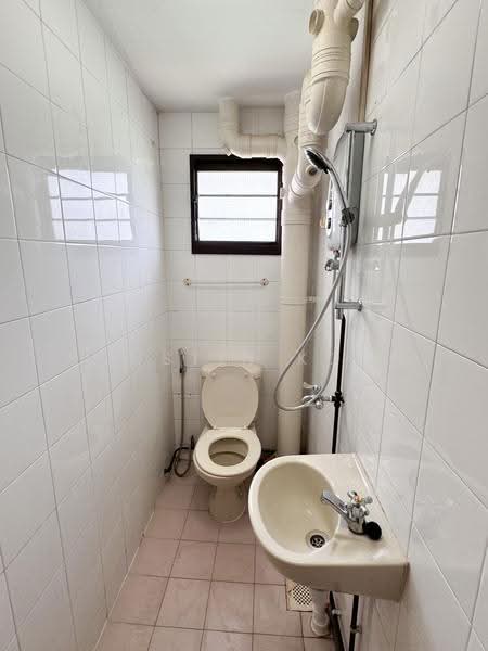 67 Circuit Road, 67 Circuit Road, Macpherson / Potong Pasir, Room Rental, 200 sqft, HDB Flat For Rent, by Justin Koh, 500276203 - Bathroom - PropertyGuru.com.sg