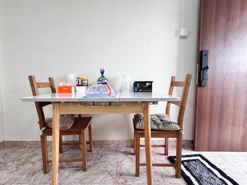 67 Circuit Road, 67 Circuit Road, Macpherson / Potong Pasir, Room Rental, 200 sqft, HDB Flat For Rent, by Justin Koh, 500276203 - Dining Room - PropertyGuru.com.sg