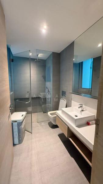 Sennett Residence, 31 Pheng Geck Avenue, Macpherson / Potong Pasir, 3 Bedrooms, 948 sqft, Condominium For Rent, by Raynard Lim, 500276208 - Bathroom - PropertyGuru.com.sg