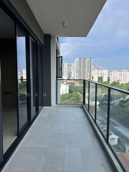 Avenue South Residence, 1 Silat Avenue, Alexandra / Commonwealth, 4 Bedrooms, 1,496 sqft, Condominium For Sale, by Daniel Ong, 500276209 - Balcony - PropertyGuru.com.sg