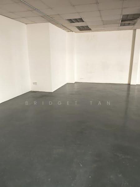 Upper Serangoon Shopping Centre, 756 Upper Serangoon Road, Hougang / Punggol / Sengkang, 220 sqft, Mall Shop For Rent, by Bridget Tan, 500276213 - Interior - CommercialGuru.com.sg