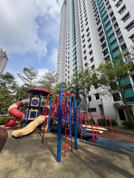 79E Toa Payoh Central, 79E Toa Payoh Central, Balestier / Toa Payoh, 3 Bedrooms, 979 sqft, HDB Flat For Sale, by Vanessa Duan, 500276214 - Exterior - PropertyGuru.com.sg