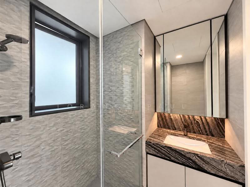 Margaret Ville, 20 Margaret Drive, Alexandra / Commonwealth, 2 Bedrooms, 829 sqft, Apartment For Sale, by Torance Paul, 500276217 - Common Bathroom - PropertyGuru.com.sg