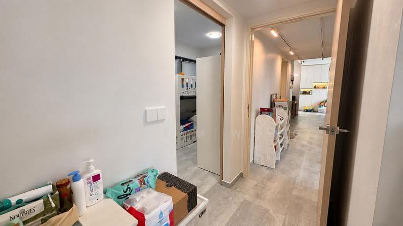 Riverparc Residence, 90 Punggol Drive, Hougang / Punggol / Sengkang, 4 Bedrooms, 1,238 sqft, Condominium For Sale, by Joyce M Wong, 500276225 - Corridor - PropertyGuru.com.sg
