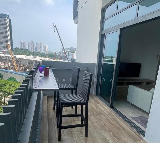 J Gateway, Boon Lay / Jurong / Tuas, 2 Bedrooms, 743 sqft, Condominium For Rent, by Athalie Low, 500276252 - Balcony - PropertyGuru.com.sg