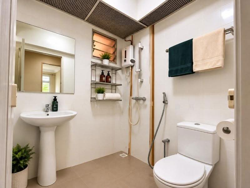 470A Upper Serangoon Crescent, 470A Upper Serangoon Crescent, Hougang / Punggol / Sengkang, 3 Bedrooms, 990 sqft, HDB Flat For Rent, by Baron Tan 陈鼎超, 500276260 - Bathroom - PropertyGuru.com.sg
