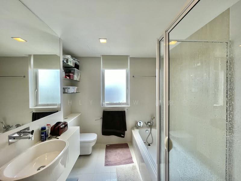 The Wharf Residence, 7 Tong Watt Road, Orchard / River Valley, 3 Bedrooms, 1,496 sqft, Condominium For Rent, by Ashlyn Aw 胡欣慧, 500276263 - Bathroom - PropertyGuru.com.sg