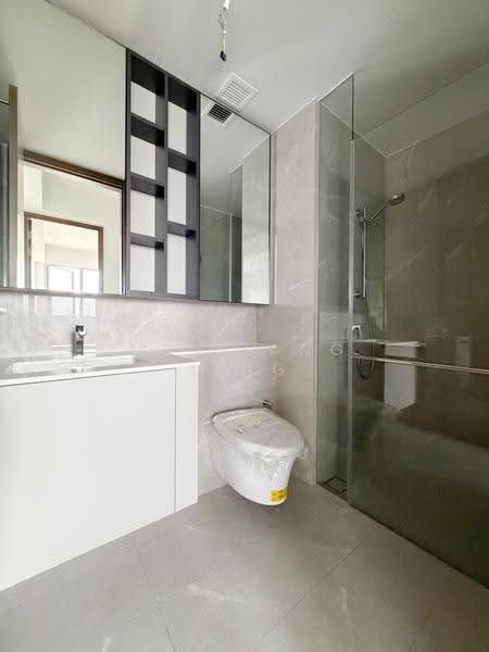 Grand Dunman, 16 Dunman Road, East Coast / Marine Parade, 2 Bedrooms, 775 sqft, Condominium For Rent, by Ng Siang Ling, 500276264 - Master Bathroom - PropertyGuru.com.sg