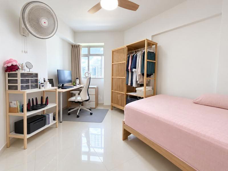 383 Bukit Batok West Avenue 5, 383 Bukit Batok West Avenue 5, Dairy Farm / Bukit Panjang / Choa Chu Kang, 3 Bedrooms, 926 sqft, HDB Flat For Sale, by Ian Teo, 500276274 - Bedroom - PropertyGuru.com.sg