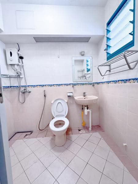 15 Farrer Park Road, 15 Farrer Park Road, Farrer Park / Serangoon Rd, 2 Bedrooms, 667 sqft, HDB Flat For Sale, by Helen HU, 500276281 - PropertyGuru.com.sg