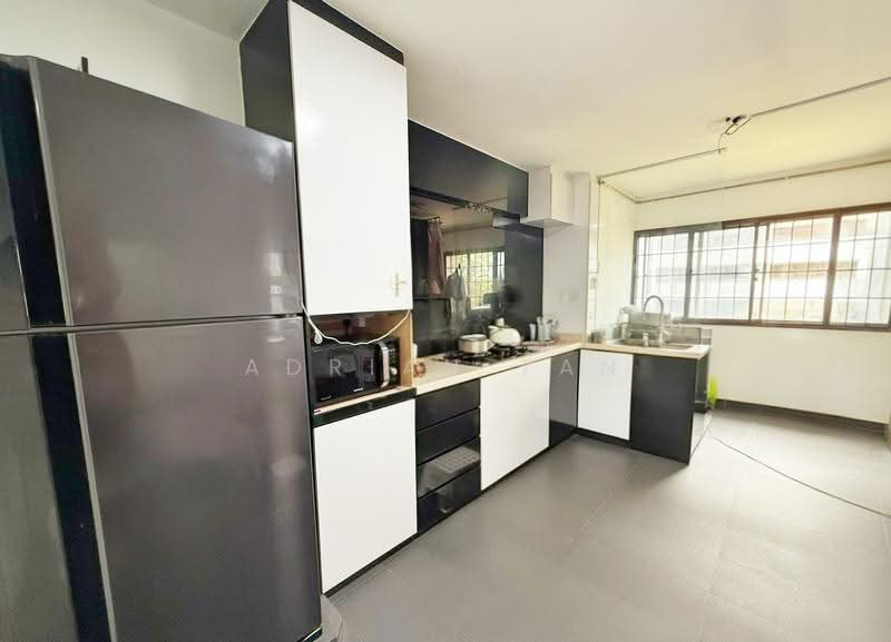 476 Ang Mo Kio Avenue 10, 476 Ang Mo Kio Avenue 10, Ang Mo Kio / Bishan / Thomson, 2 Bedrooms, 721 sqft, HDB Flat For Sale, by Adrian Tan, 500276282 - Kitchen - PropertyGuru.com.sg