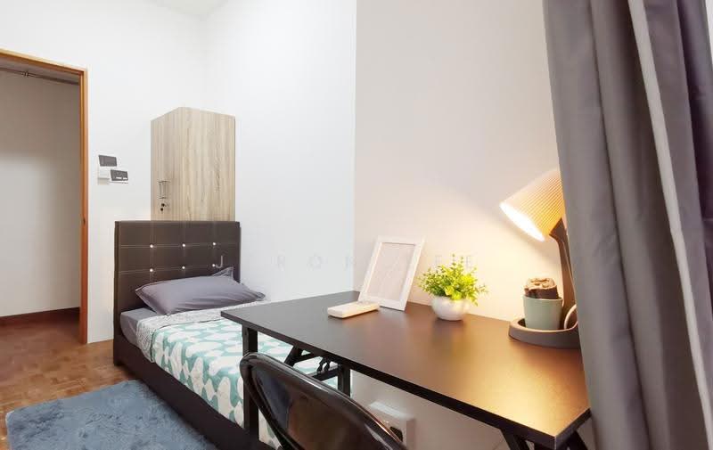 Thomson Grove, 590 Yio Chu Kang Road, Mandai / Upper Thomson, Room Rental, 165 sqft, Condominium For Rent, by Jeron Lee, 500276290 - Bedroom - PropertyGuru.com.sg