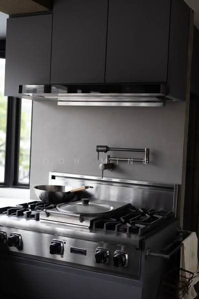 78 Moh Guan Terrace, 78 Moh Guan Terrace, Alexandra / Commonwealth, 2 Bedrooms, 818 sqft, Apartment For Sale, by Ooh Ming, 500276298 - Kitchen - PropertyGuru.com.sg