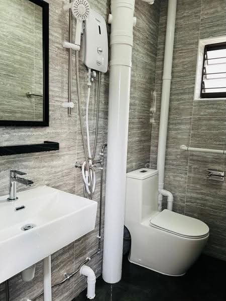 840 Yishun Street 81, 840 Yishun Street 81, Sembawang / Yishun, Room Rental, 100 sqft, HDB Flat For Rent, by Reene Tok, 500276304 - Bathroom - PropertyGuru.com.sg